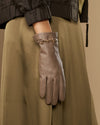 Ella (taupe) - Damenhandschuhe aus Lammleder mit Kaschmirfutter, goldfarbener Schnalle und Touchscreen-Funktion