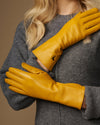 Emma (gelb) - Extralange Schafslederhandschuhe mit luxuriösem Kaschmirfutter & Touchscreen-Funktion